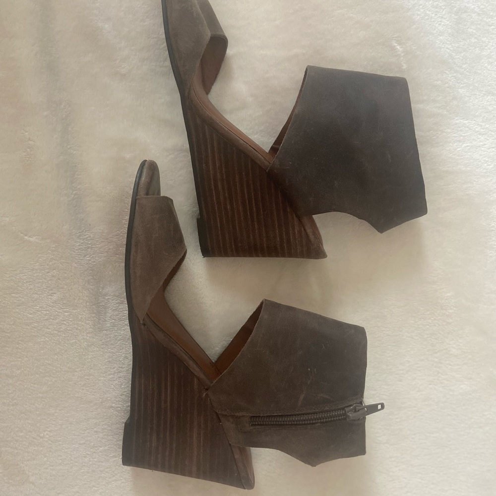 Lucky brand Open-Toe Leather Sandals